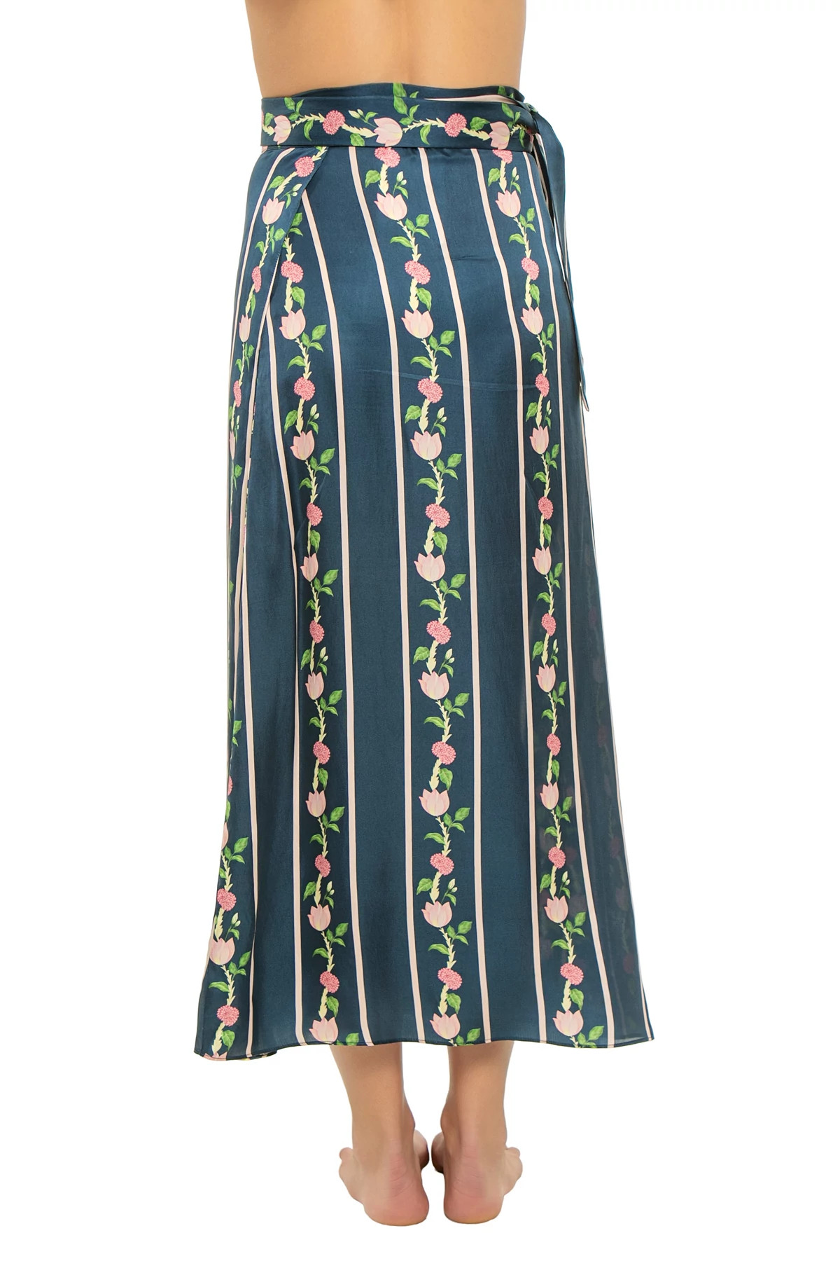 NAVY BLUE LOTUS BORDER Toran Luxe Skirt image number 2