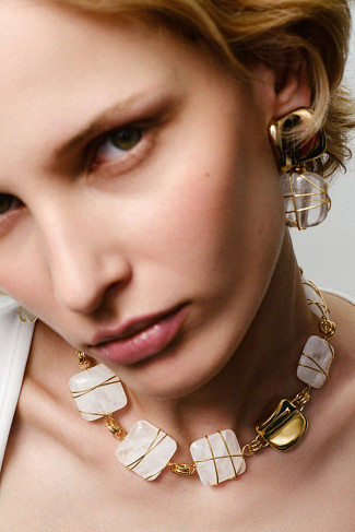 000 WHITE Gold Rainbow Square Necklace