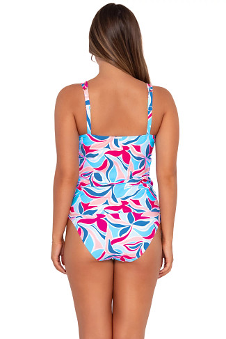 MAKING WAVES Taylor Underwire Tankini Top (D+ Cup)