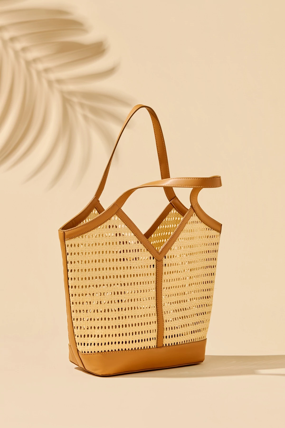 TAN Tosca Tote image number 3