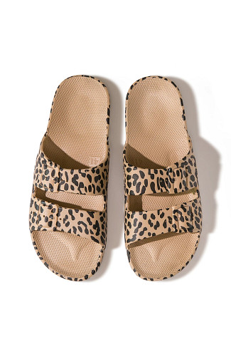 LEO CAMEL Leo Camel Waterproof Slides
