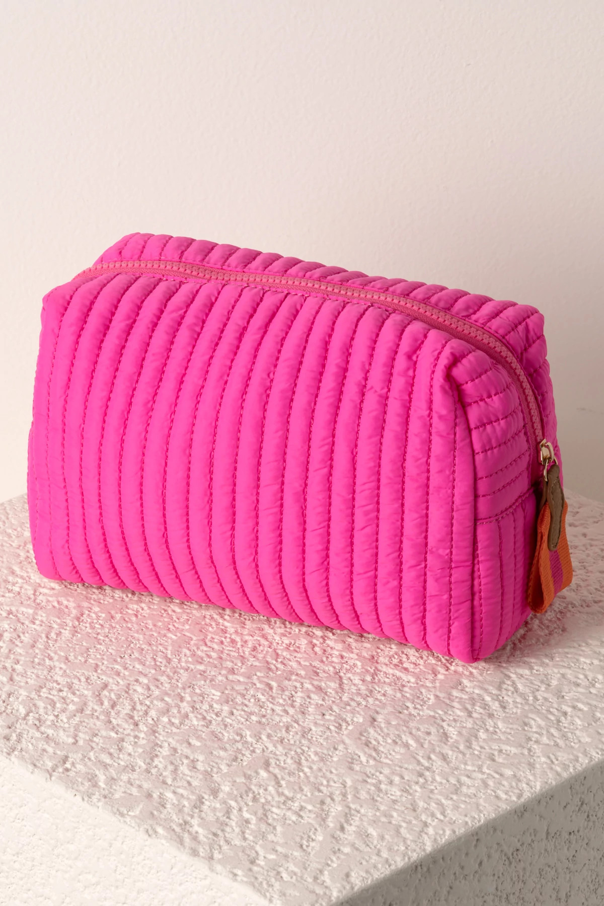 MAGENTA Ezra Pouch image number 2