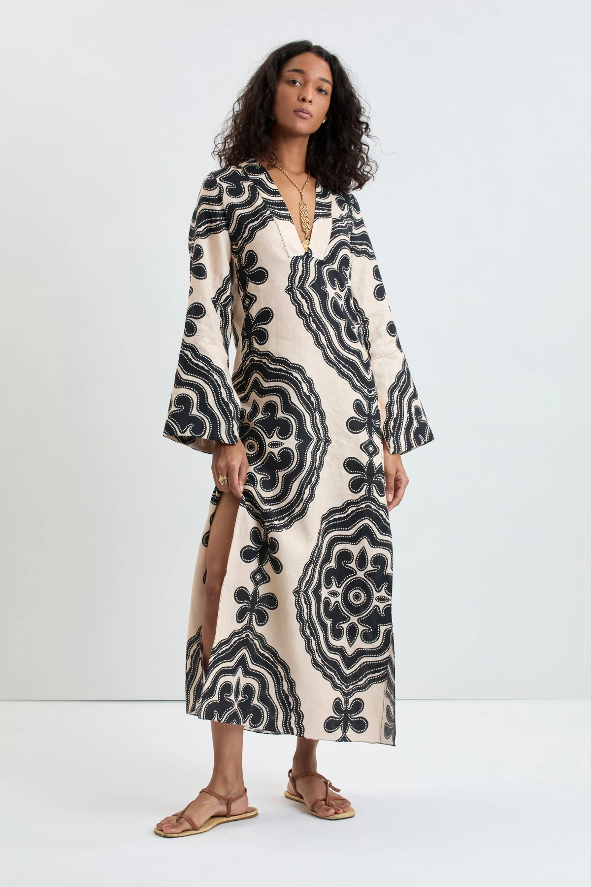 NIKU CREAM Theodra Linen Maxi Dress image number 4