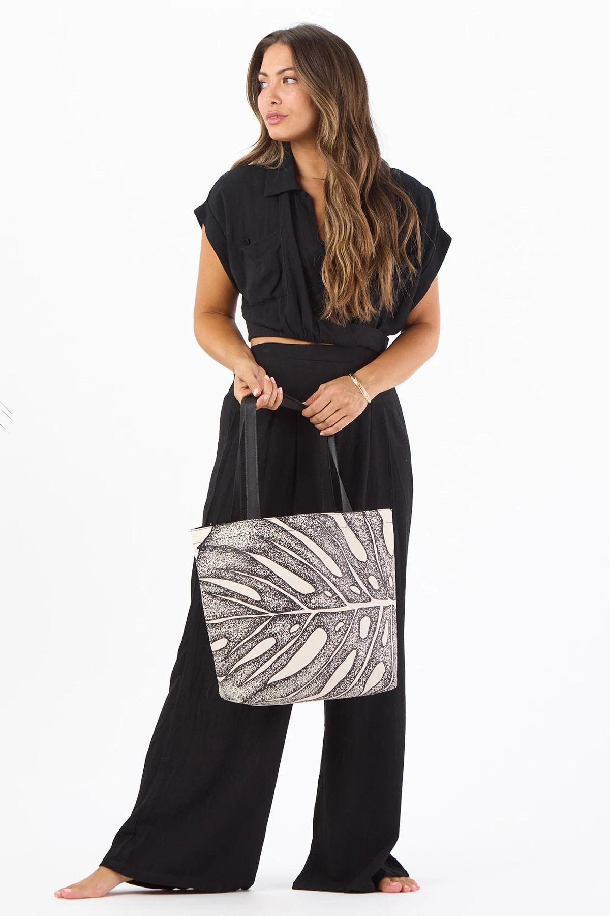 BLACK/SANDSTONE Deliciosa Reversible Tote Bag image number 4