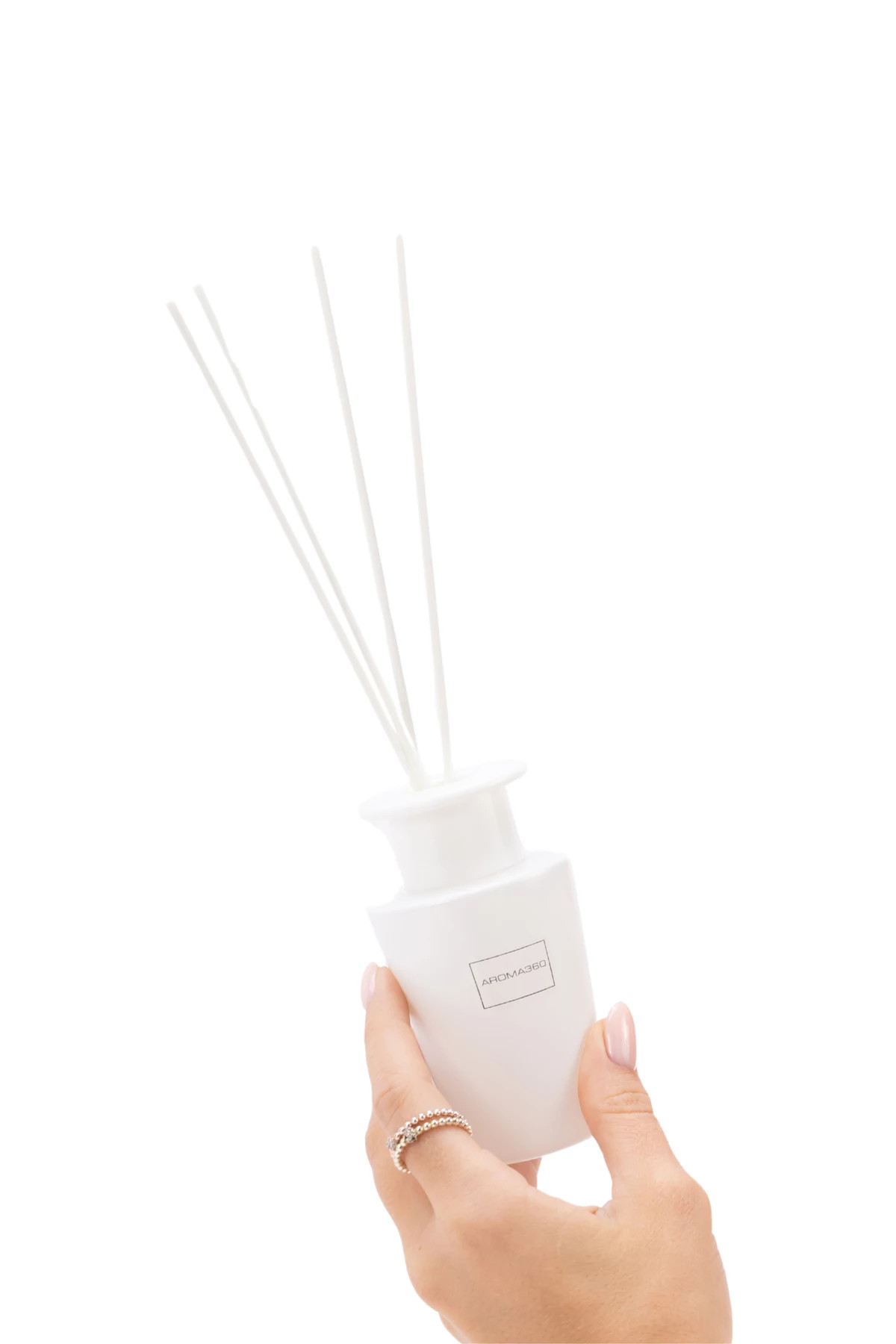 WHITE Reed Diffuser image number 2