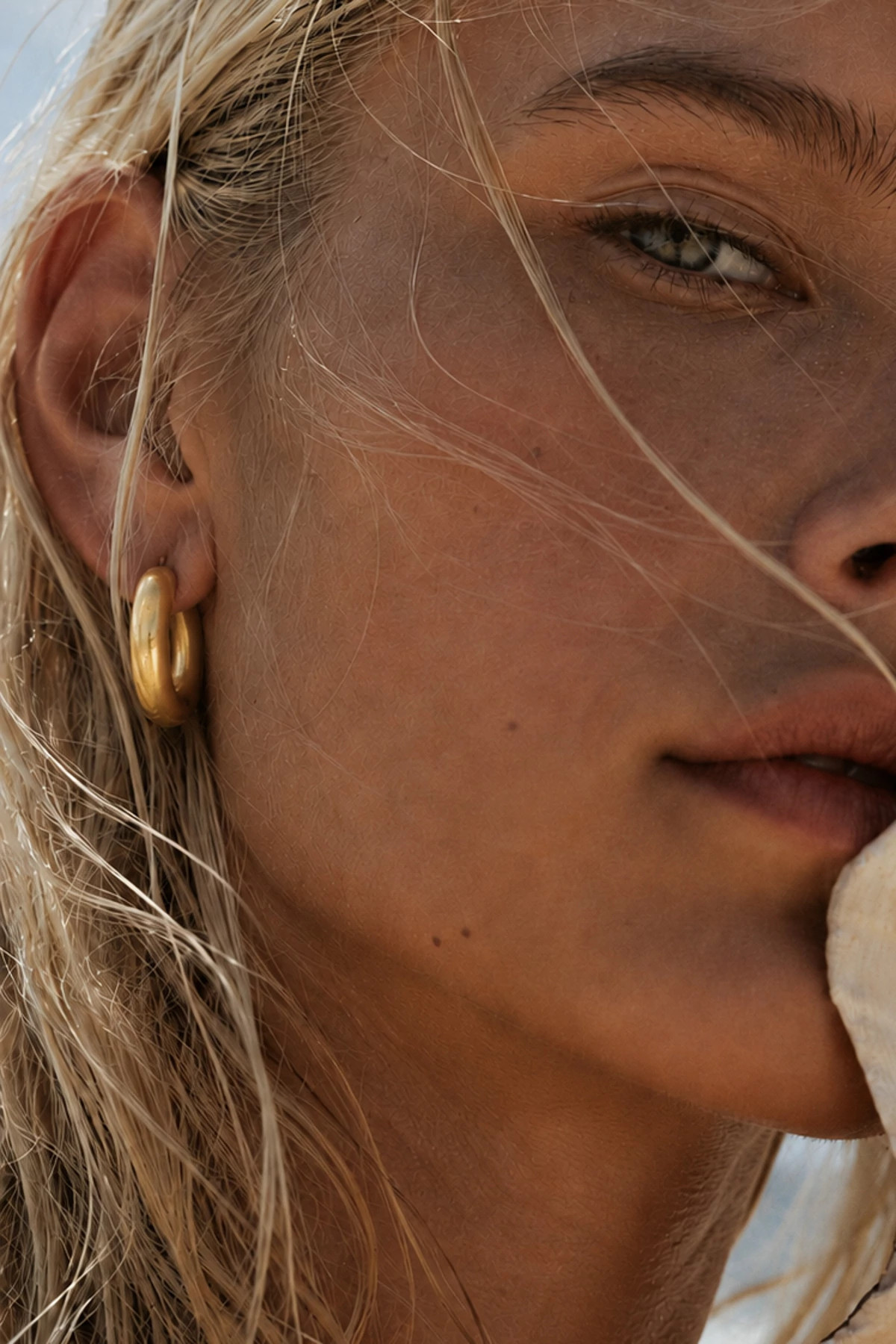 GOLD Donni Chunky Hoop Earrings image number 2