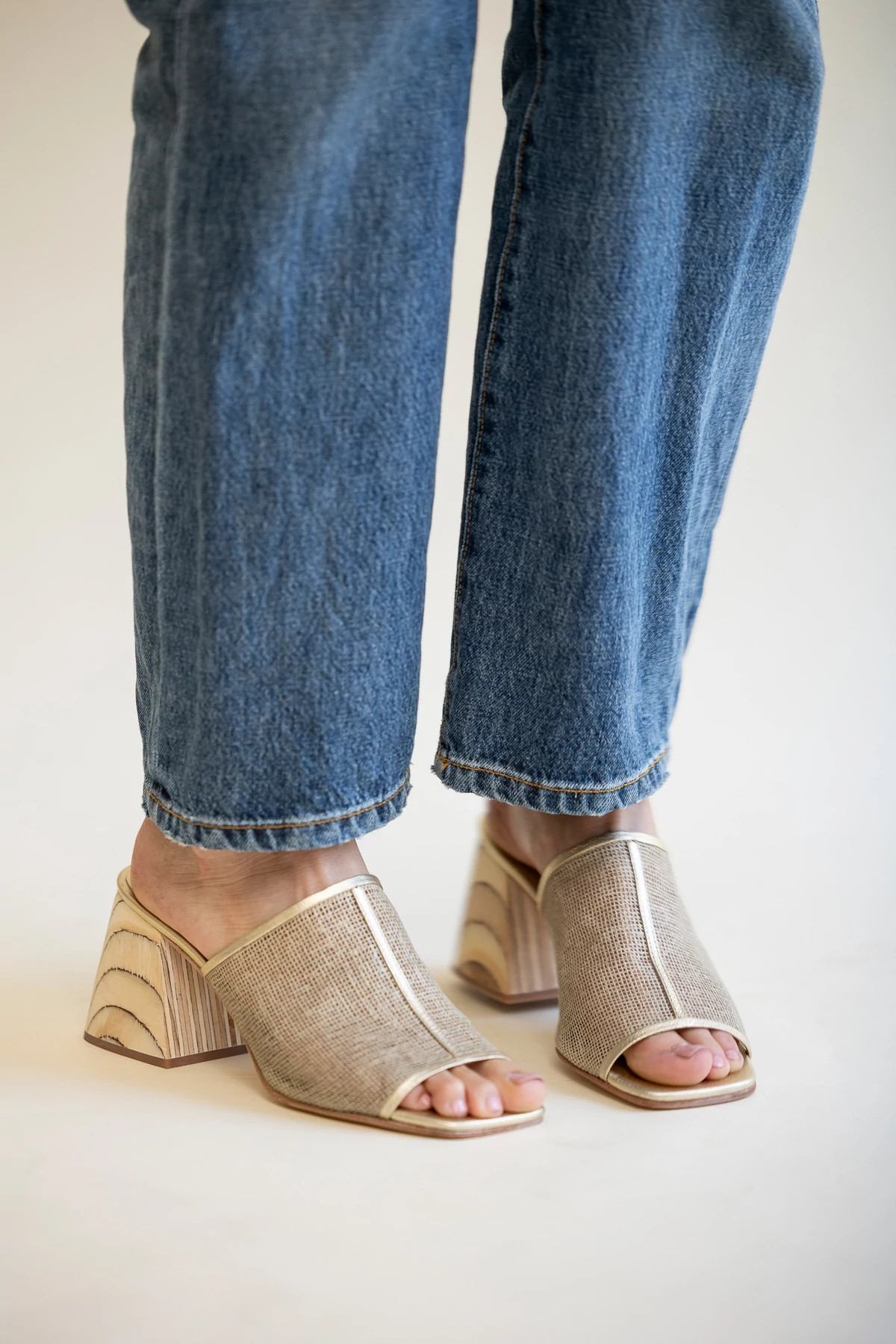 GOLD JUTE Gwen Heeled Slide image number 7