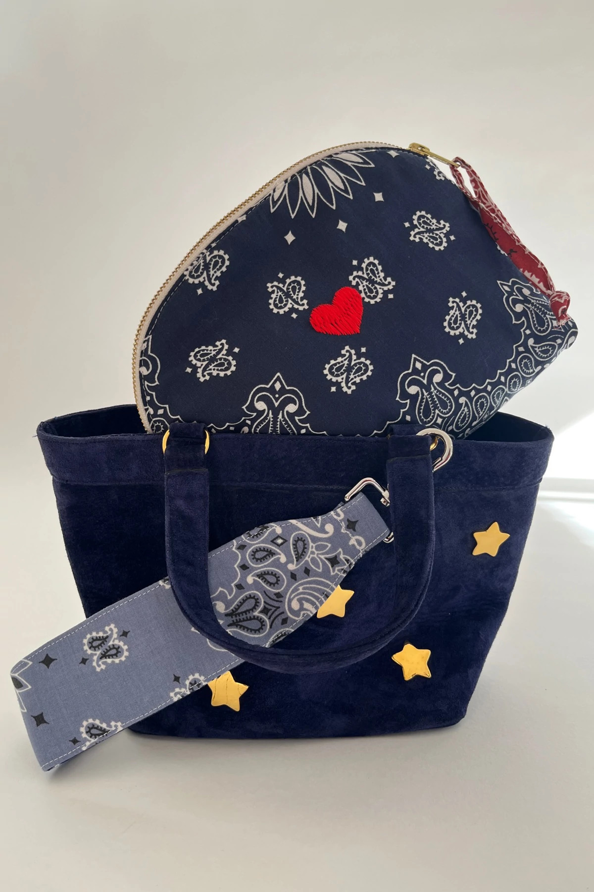 NAVY/CHAMBRAY Heart Embroidered Bandana Pouch image number 3