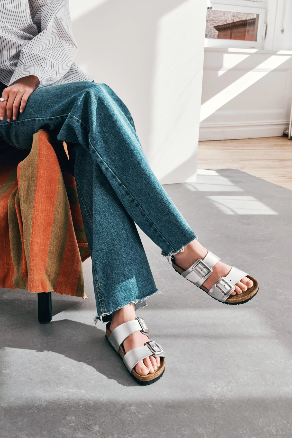 METALLIC SILVER Sydney Metallic Buckle Slide Sandal image number 5