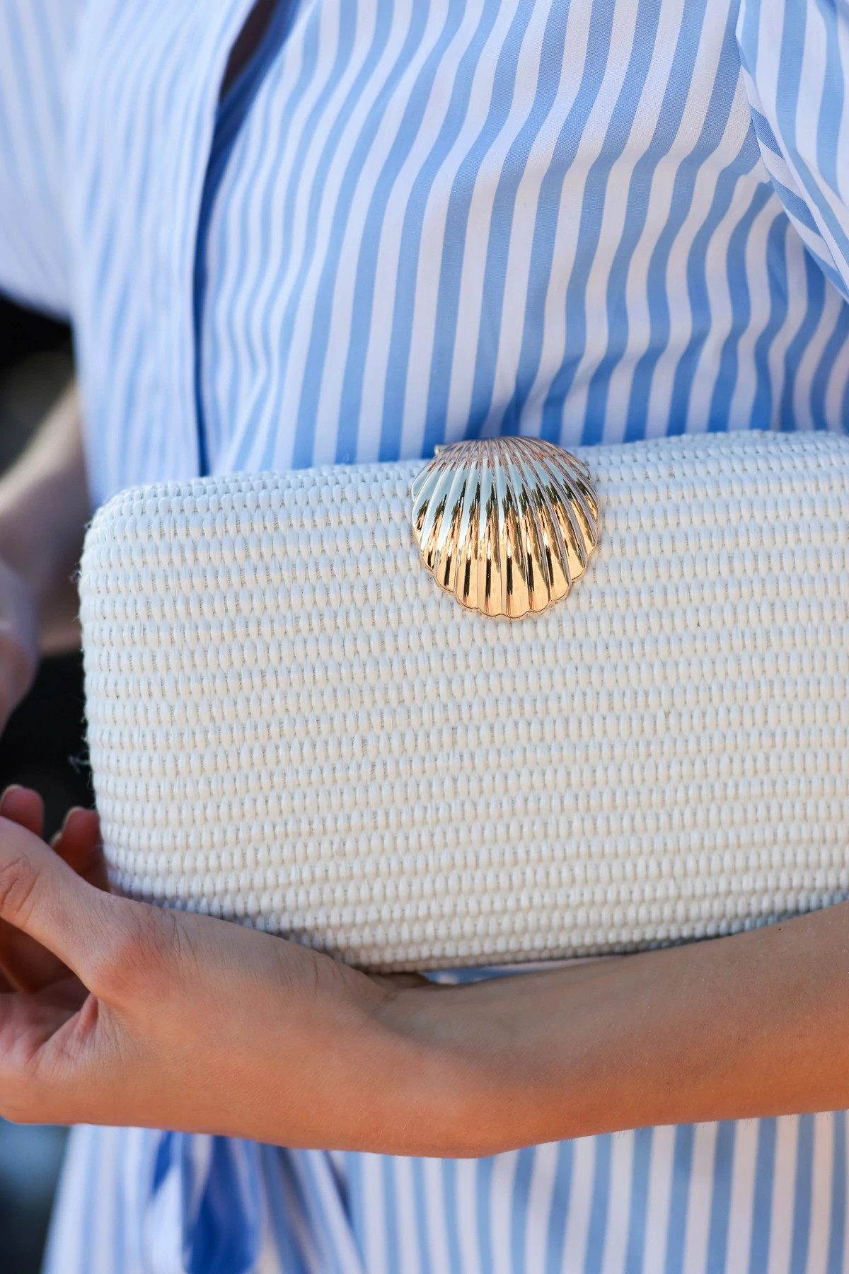 WHITE Coquille Clutch image number 3