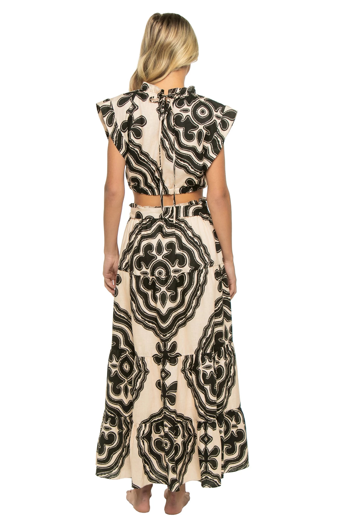 NIKU CREAM Muna Linen Crop Top image number 2