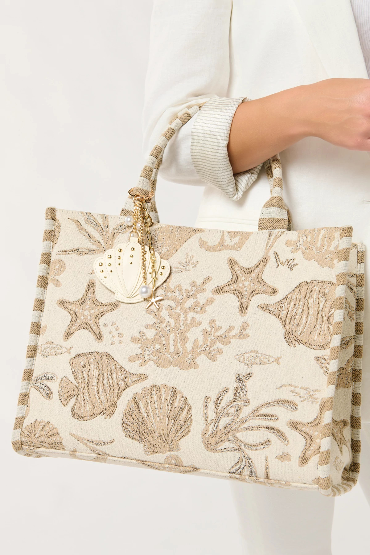 IVORY Seashell Bag Charm image number 2