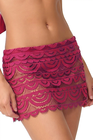 MERLOT KISS Maycee Scalloped Lace Cover Skirt