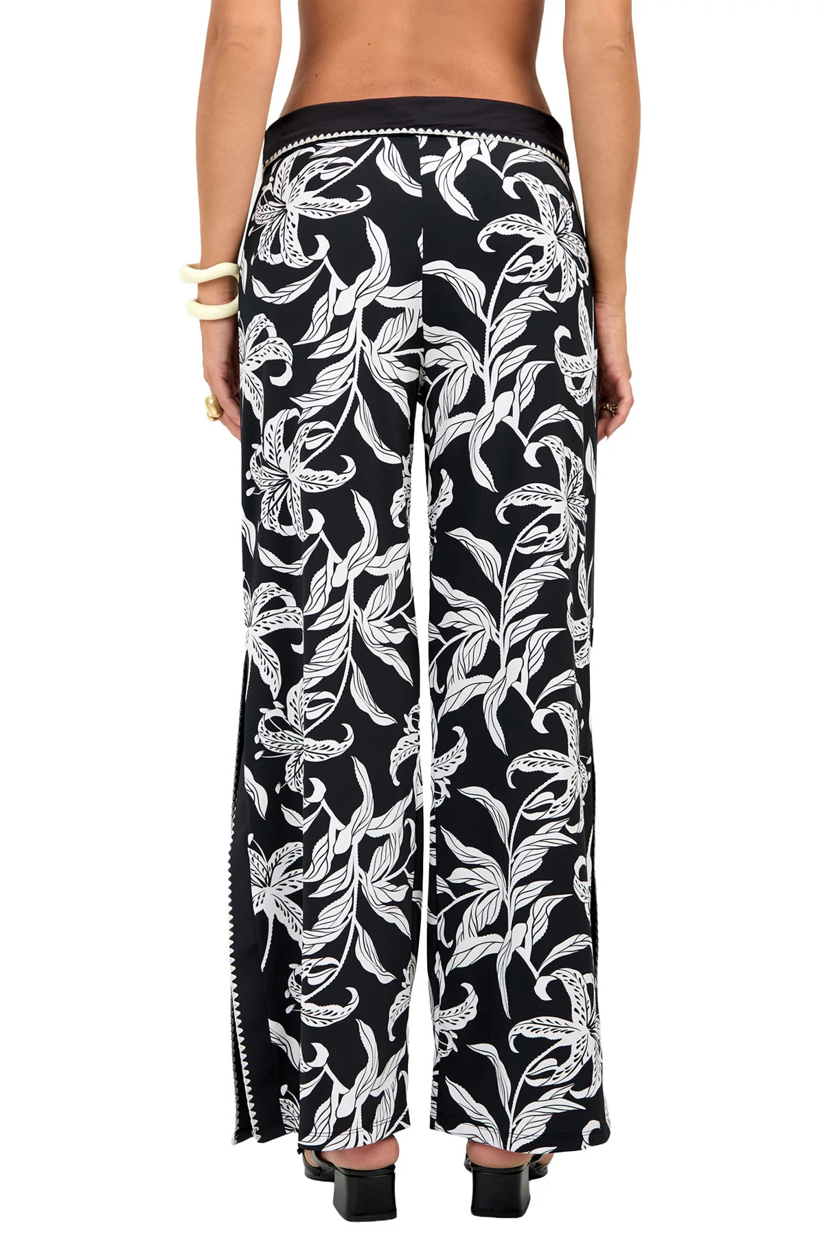BLACK SANDS Whipstitch Wide Leg Side Slit Pant image number 2