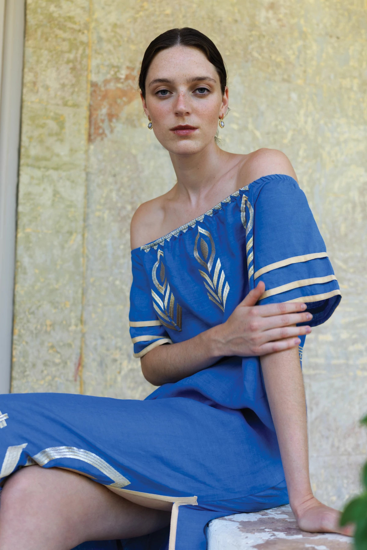 BLUE RAF GOLD Metallic Embroidered Linen Midi Dress image number 5