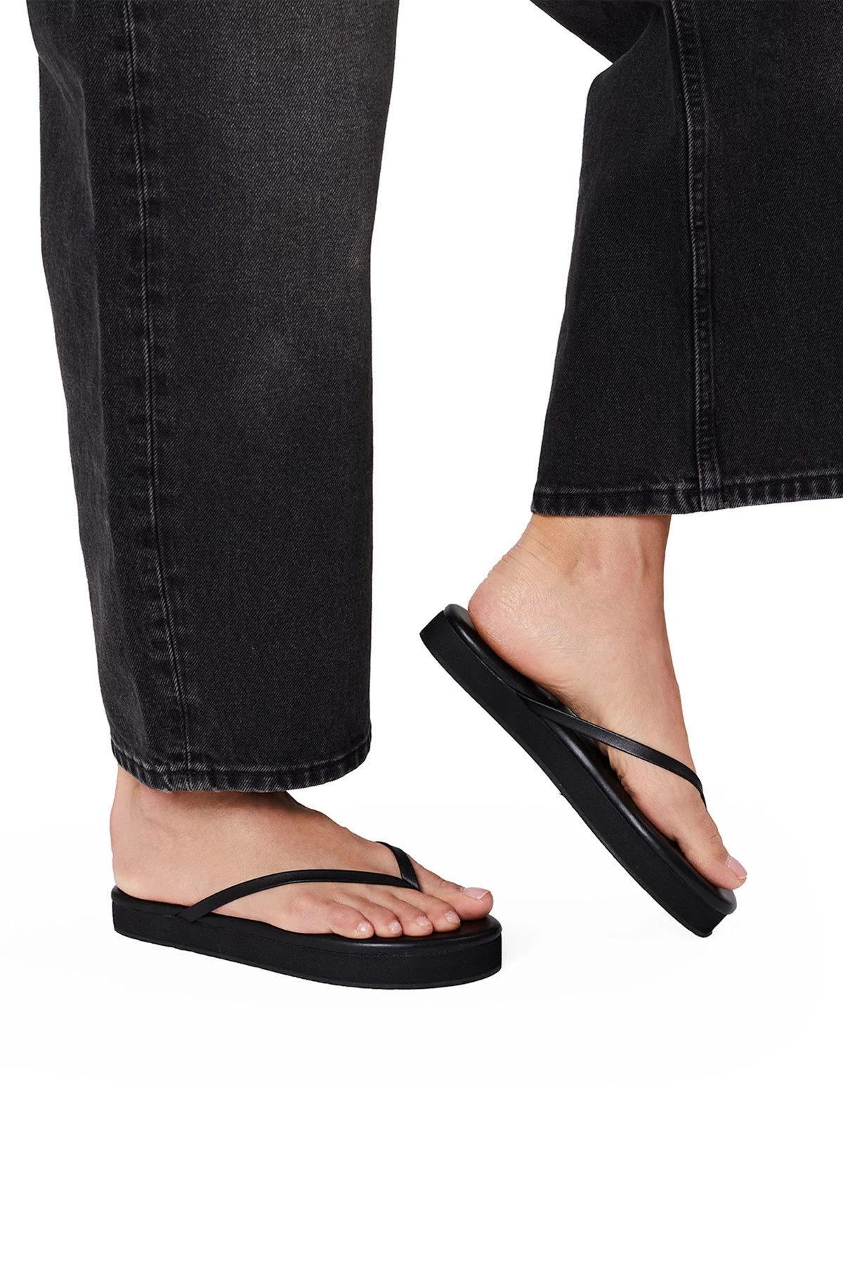 SABLE Lily Platform Flip Flops image number 4