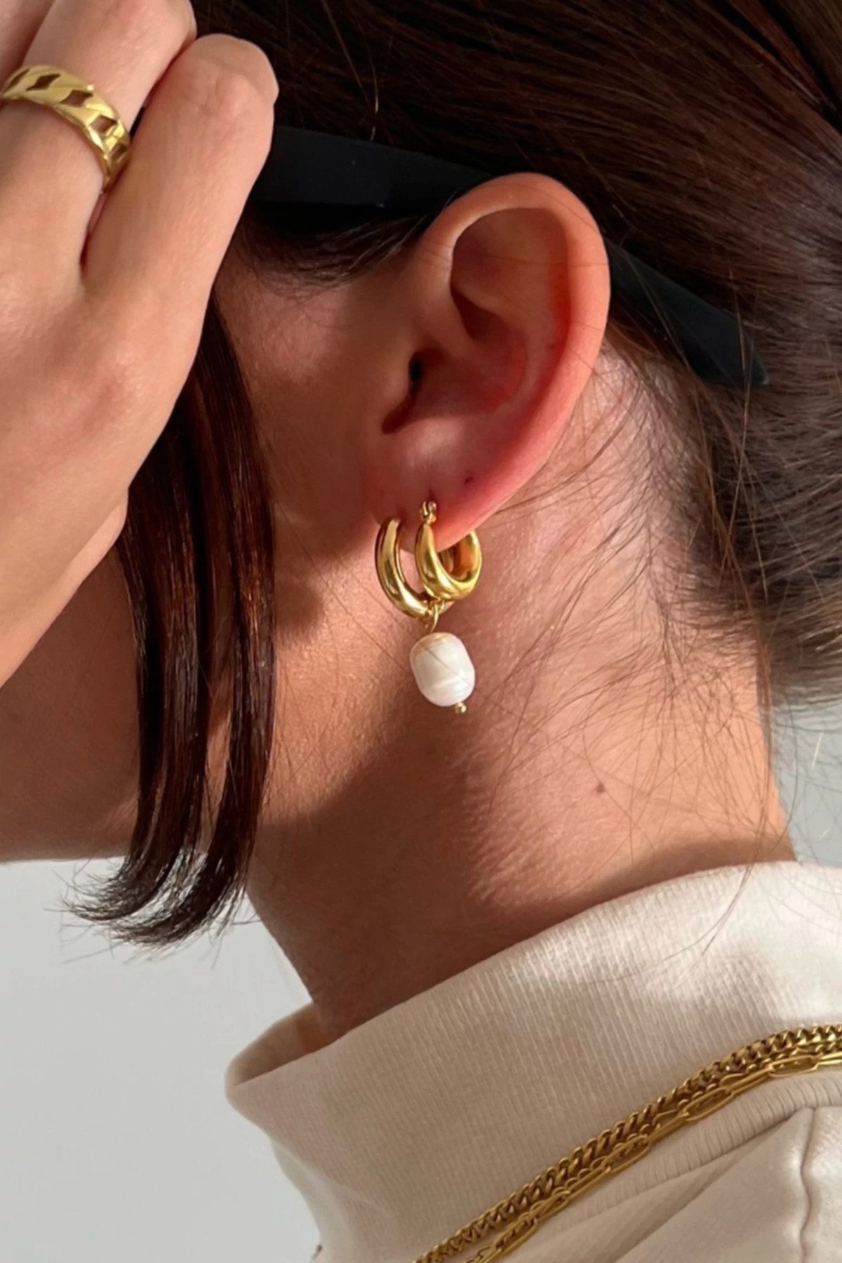 GOLD Melrose Mini Hoop Pearl Earring image number 2