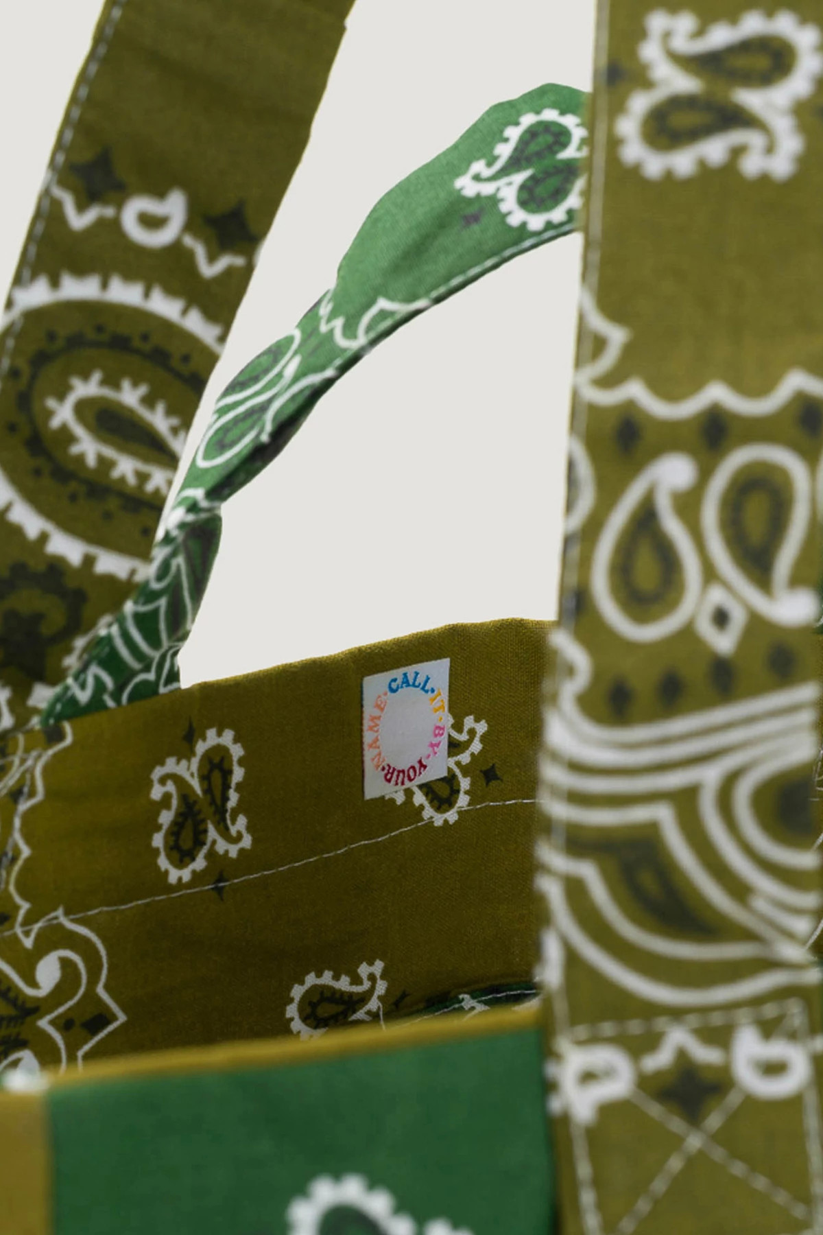 BRONZE/VERT WEEK-END Bandana Patchwork Cotton Picnic Bag image number 6