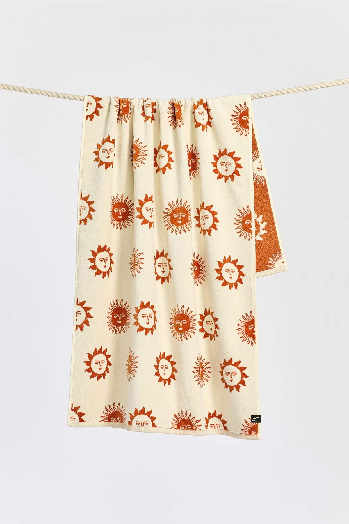 CREAM Sunburn Beach Towel image number 3