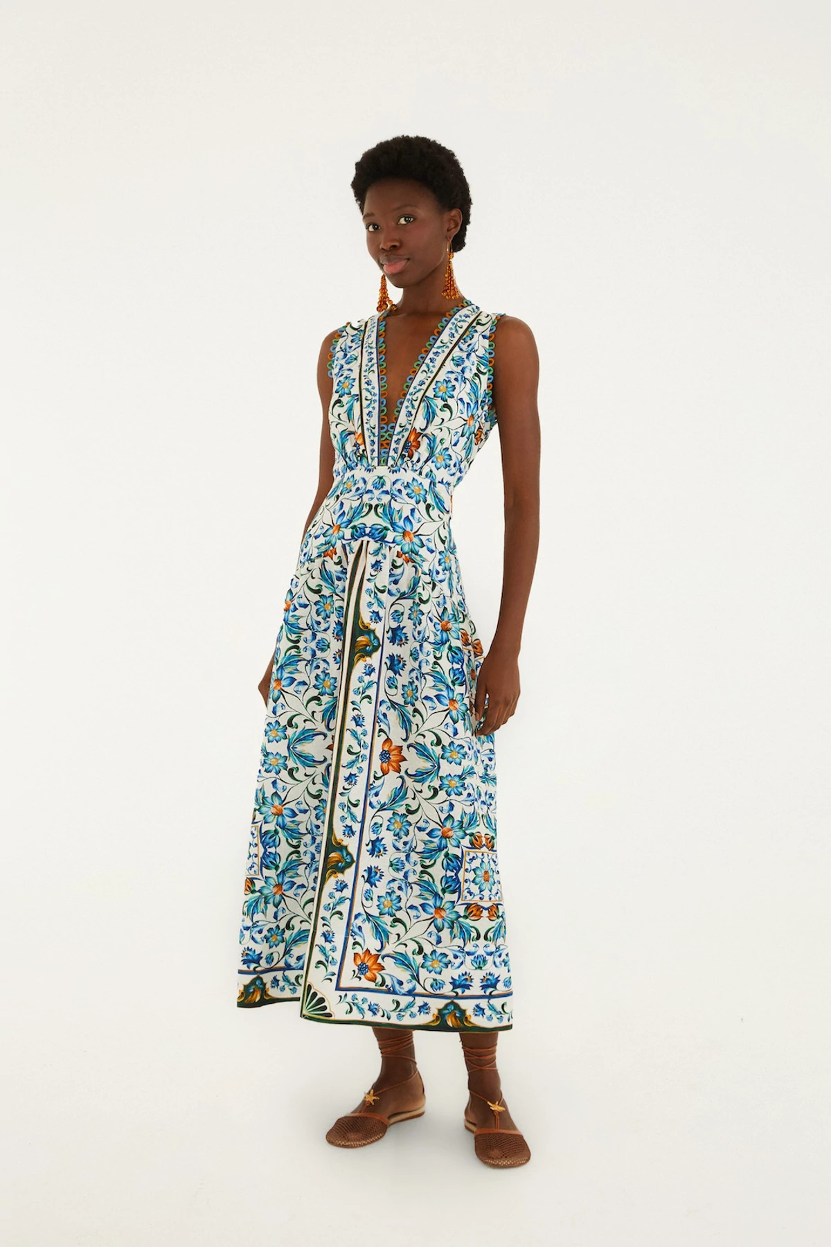 FLORA TILE OFF-WHITE Flora Tile Plunge Midi Dress image number 3