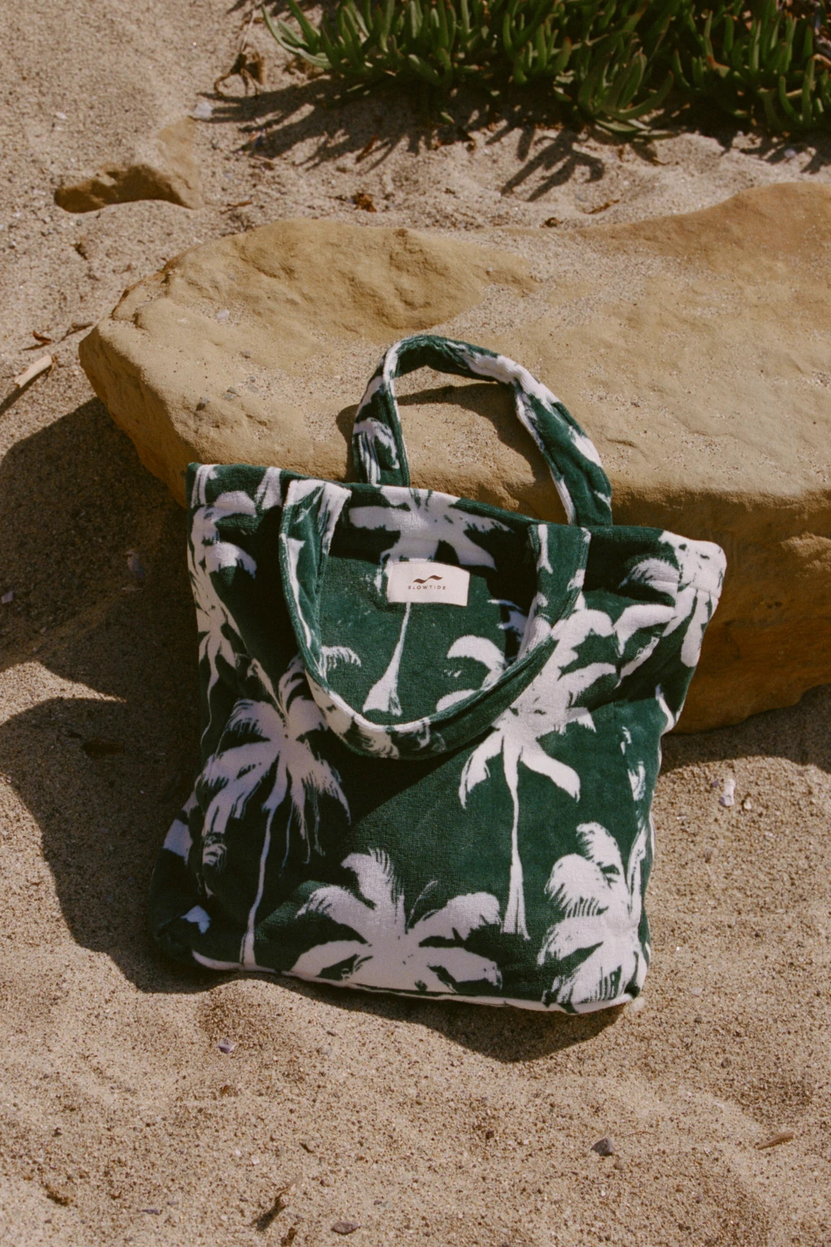 KALE Luca Terry Tote image number 2